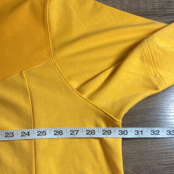 NWT Mens Gold Baylor Foundation XXL Nike Dri Fit LongSleeve Pullover - Picture 8 of 11